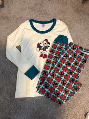Hanna Andersson Minnie Mouse Holiday Pajama Set